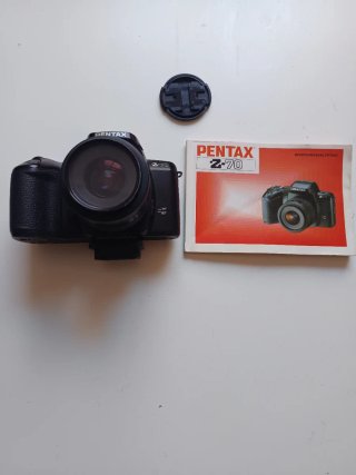 Cámara Pentax AF-330FTZ con flash