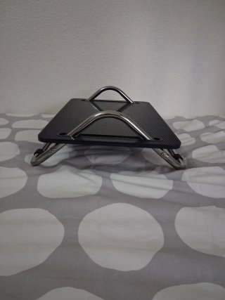 Reposapiés plegable negro y plateado
