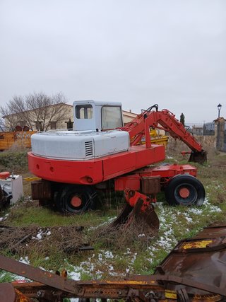 RETRO - EXCAVADORA GIRATORIA