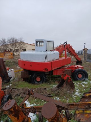RETRO - EXCAVADORA GIRATORIA