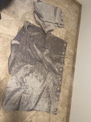 2 Cortinas de terciopelo grises