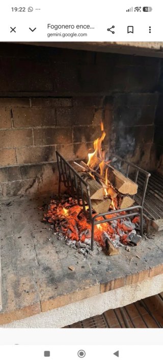 Fogonero Uruguayo,brasero barbacoa leña