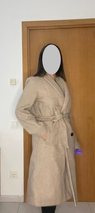 Abrigo Zara cuello pelo desmontable beige