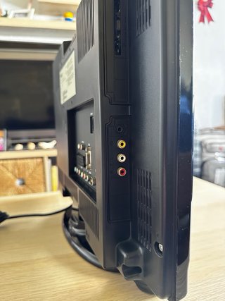 Televisor OKI 19 TDT HD HDMI + Mando