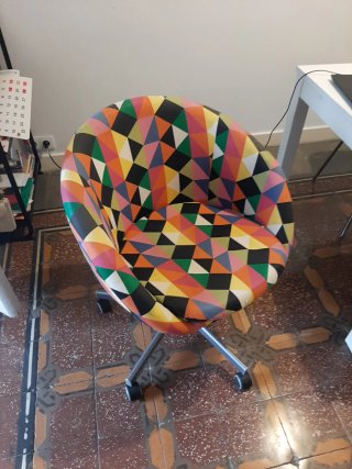Butaca Ikea diseño geométrico