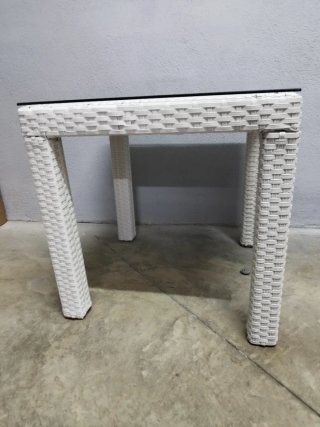 Mesa auxiliar jardín ratán sintético blanco