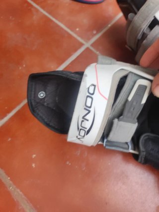 Pareja Rodilleras Donjoy Renegade Talla S