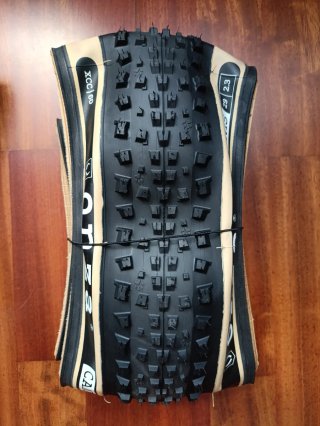 Onza Canis 29 x 2.3 Cubierta MTB tubeless ready