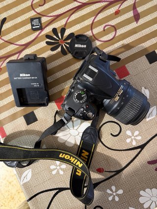 Cámara Nikon D3200 + Accesorios