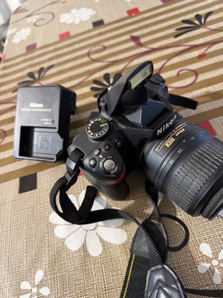 Cámara Nikon D3200 + Accesorios