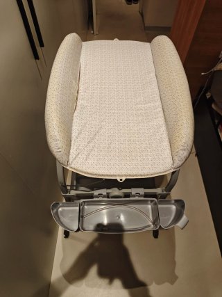 2 en 1 Bañera cambiador Chicco con patas