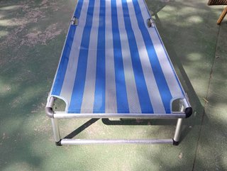 TUMBONA PLEGABLE CON PARASOL