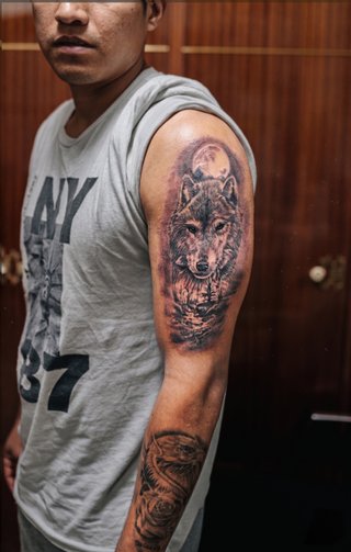 Tatuaje N#58 Lobo Luna y Bosque