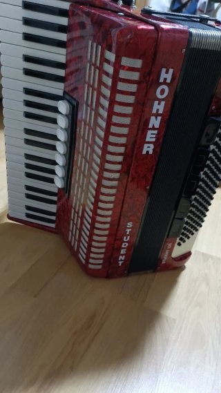 Acordeón Hohner Student 120 Bajos