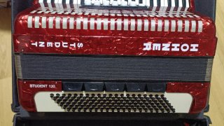 Acordeón Hohner Student 120 Bajos