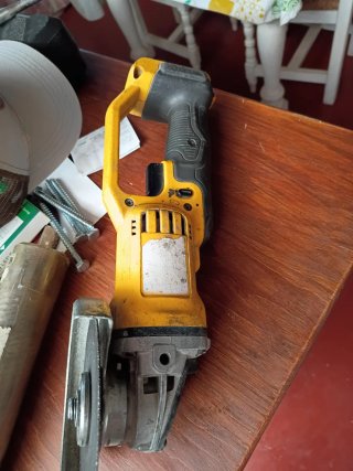 Radial DeWalt