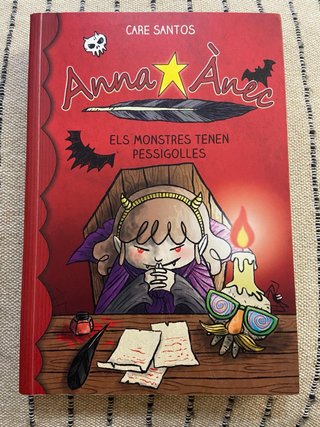 Llibre “Anna Ànec: Els monstres tenen pessigolles”