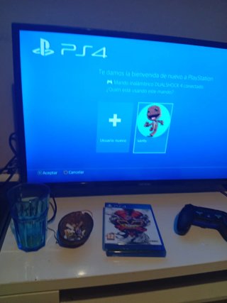 PS4 500GB Negra + 2 Juegos