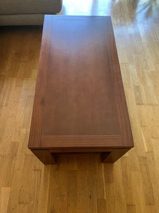Mesa de centro de madera con balda inferior