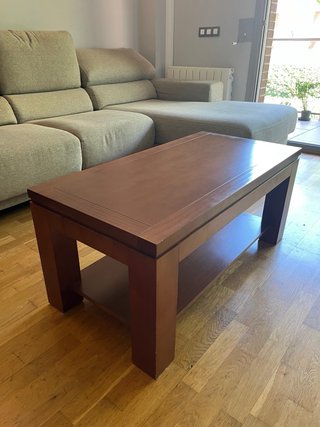Mesa de centro de madera con balda inferior