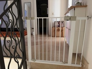 Barrera seguridad niños metálica escaleras