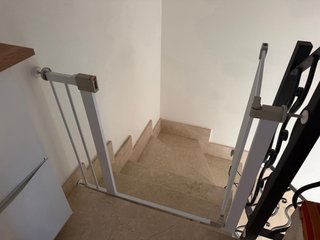 Barrera seguridad niños metálica escaleras