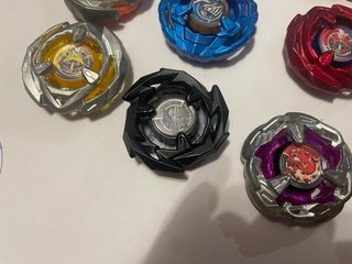 Lote de Beyblades