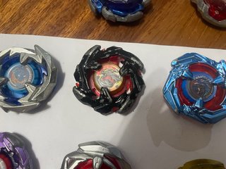 Lote de Beyblades