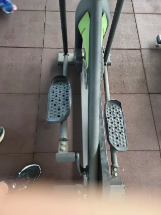 Elíptica profesional Bodytone segunda mano