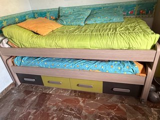Cama nido con cajones y colchones
