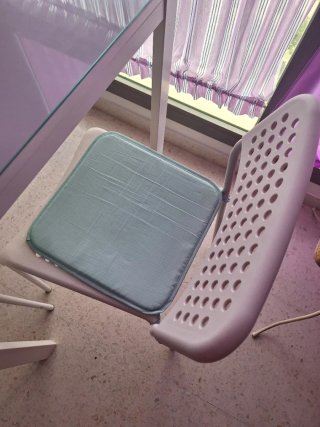 Mesa y 2 Sillas Comedor con cristal