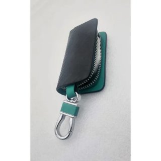 LLAVERO COCHE FUNDA CARBONO BORDE VERDE REGALO