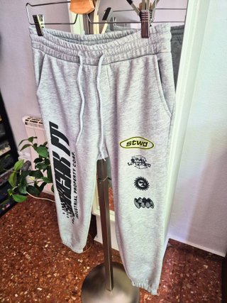 Pantalones chandal gris joggers Pull&Bear M