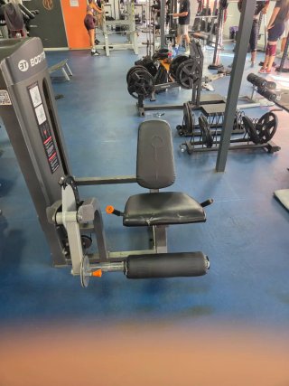 Máquina de extensión de cuádriceps