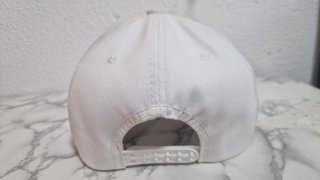 Gorra New Era NY Blanca y Dorada