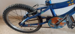 Bicicleta infantil azul. Se puede recoger Valencia