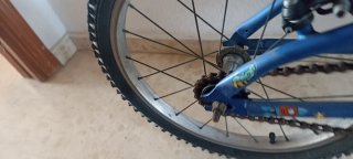 Bicicleta infantil azul. Se puede recoger Valencia
