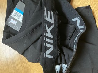 Pantalón corto deportivo Nike negro