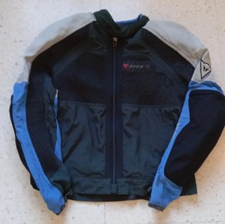 chaqueta Dainesse moto verano Talla 50.