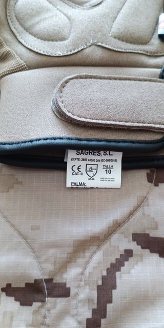 Guantes tácticos color beige talla 10