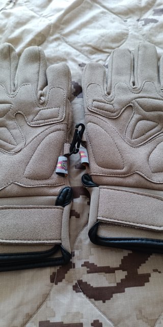 Guantes tácticos color beige talla 10