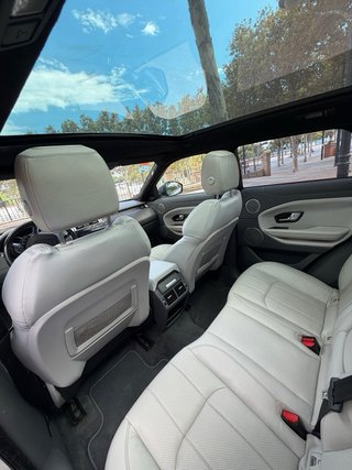 Evoque HSE 180CV Cuero Blanco + Techo Estrellado 2