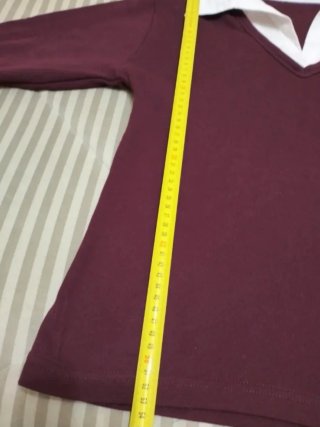 Jersey burdeos cuello blanco talla S