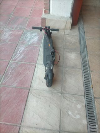 Monopatín Eléctrico Negro