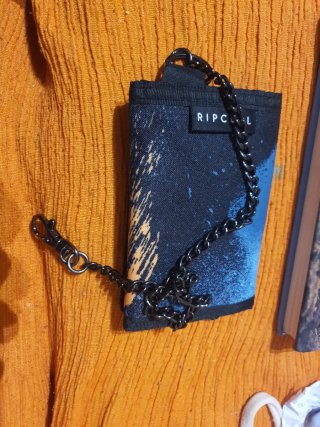 Cartera con cadena