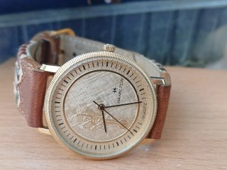 Reloj Hamilton Cuarzo Dorado