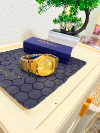 Reloj de pulsera para hombre color dorado