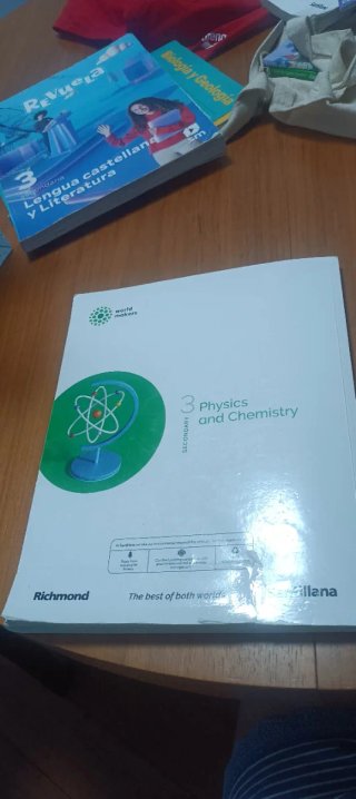 Libro de texto 3°ESO física y química inglés