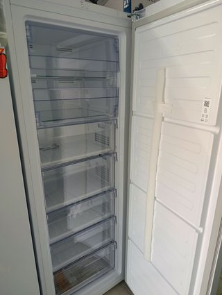 CONGELADOR VERTICAL NO FROST BEKO