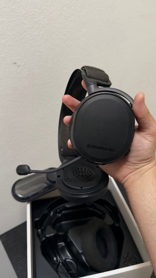 SteelSeries Arctis Pro + GameDAC Gaming Headset
